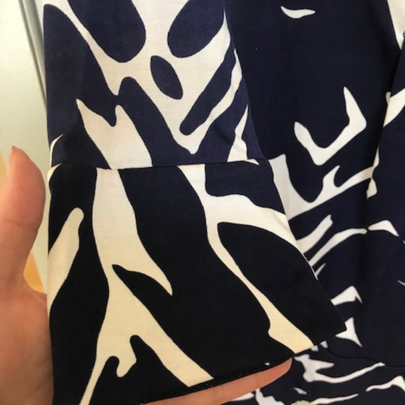 Diane von Furstenberg Vintage Silk Mini Dress - Picture 3 of 7